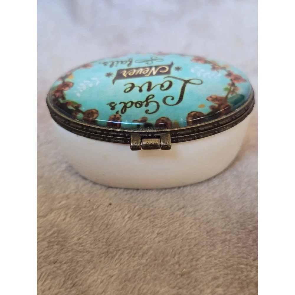 N/A charming oval